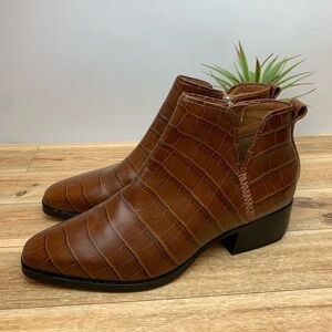 Franco Sarto Asti Bootie sz 9